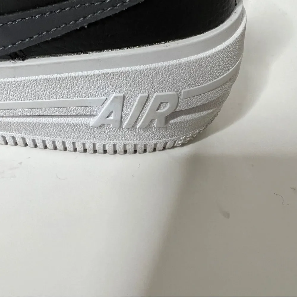 Nike Air Force 1 Platform Sneaker Womens 5.5 Black Athletic Shoes DJ9946-001 S26 - Picture 6 of 7